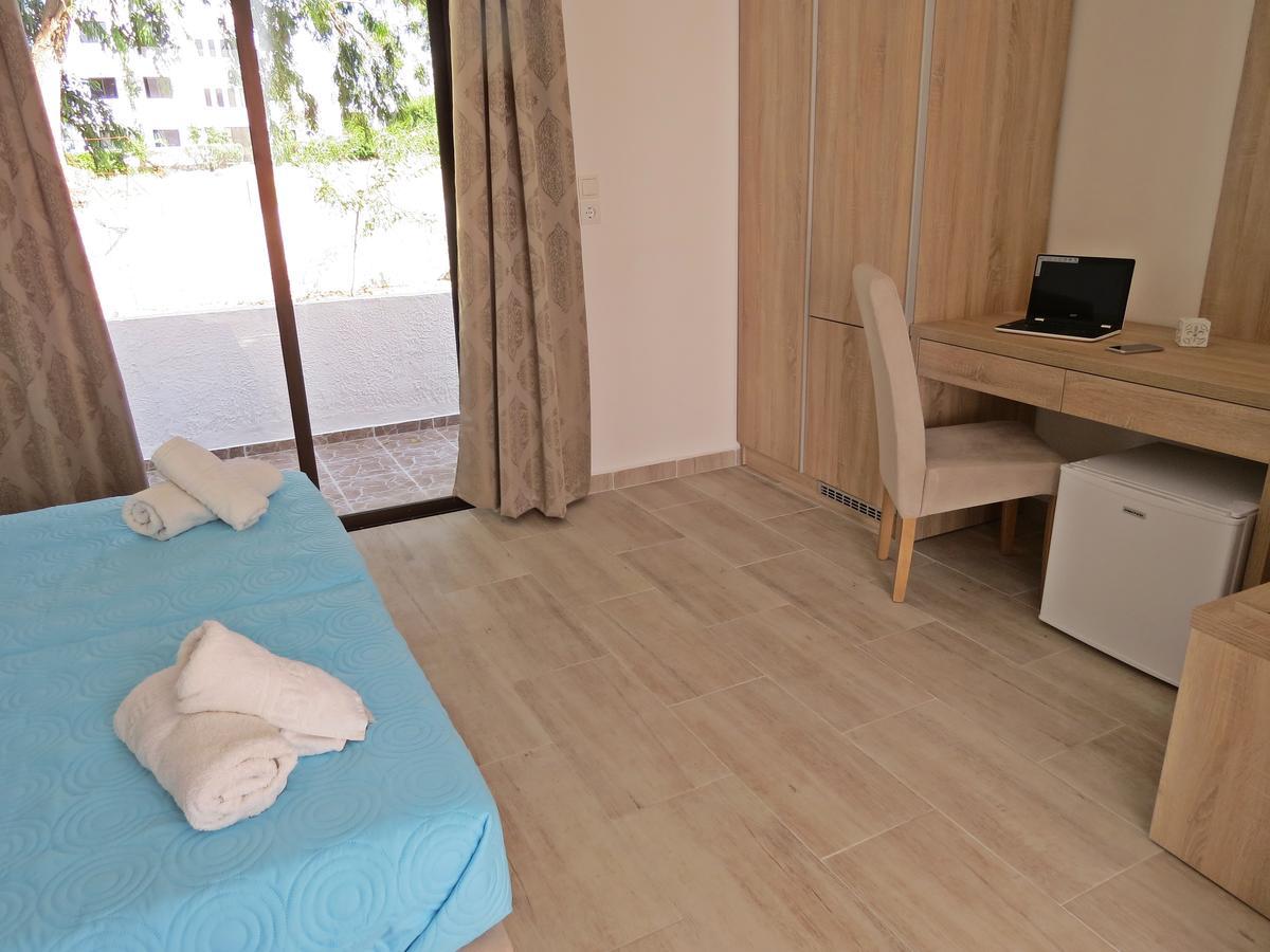 Loukas Beach Rooms Kiotari Exterior photo